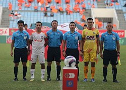 Mời trọng tài ngoại vào cuộc (*): Để V-League 2022 về đích an toàn