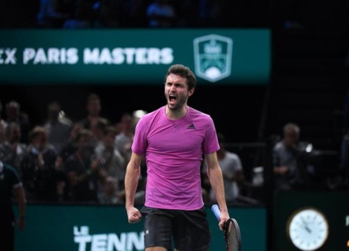 Murray đánh bóng bền cực hay, Taylor Fritz đôi công mãn nhãn ở Paris Masters