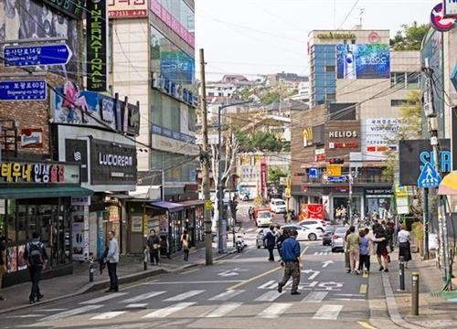 Itaewon - 'khu du lịch đặc biệt đầu tiên' ở thủ đô Seoul