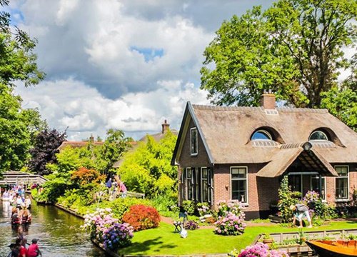 Làng Giethoorn Thiên đường cổ tích Hà Lan & những điều cần biết