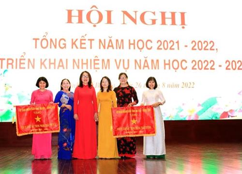 Nhà giáo tài năng, sáng tạo thời kỳ đổi mới