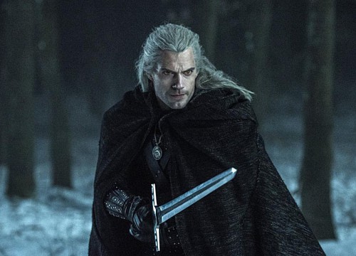 Liam Hemsworth sẽ thay thế Henry Cavill trong "The Witcher"