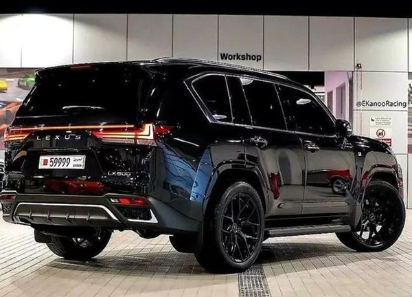 Chiếc Lexus LX600 hạng sang nặng 3 tấn, "chạy" nhanh nhất thế giới