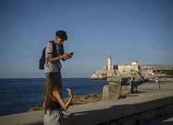 Cuba bùng nổ xu hướng sử dụng mạng internet