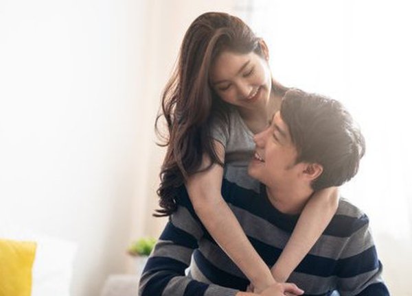 Dấu hiệu bạn đang "sở hữu" một anh chồng lâu năm tuyệt vời