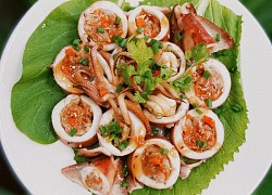 Đi làm vừa đói vừa mệt, thấy cơm nhà có món mực nhồi thịt sốt me tỉnh táo ngay tức thì