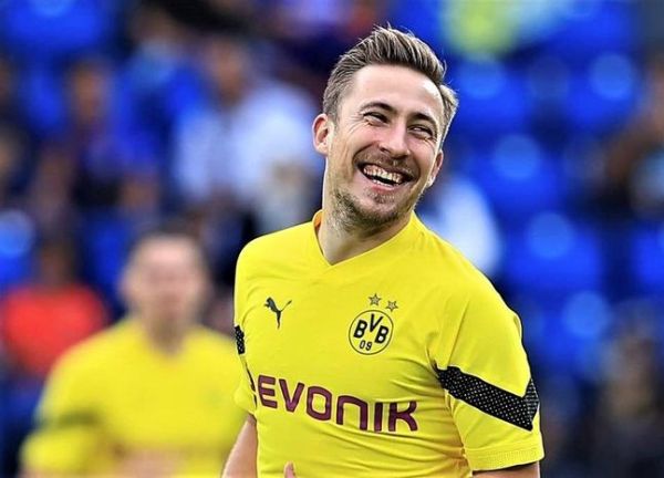 Dortmund thắng đậm nhà vô địch Malaysia trước trận gặp Việt Nam