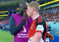 Lukaku bị chế giễu vì chỉ đạo De Bruyne