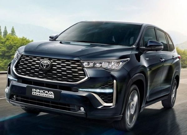 Toyota Innova 2023 ra mắt tại Ấn Độ, cao cấp hơn bản tại Indonesia