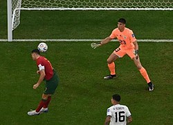 Tuyển Bồ Đào Nha đòi công bằng cho Ronaldo, FIFA phủ quyết