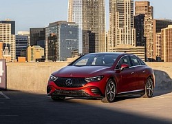 Mercedes EQE Sedan từ 1,88 tỷ, không để Tesla "một mình một chợ"