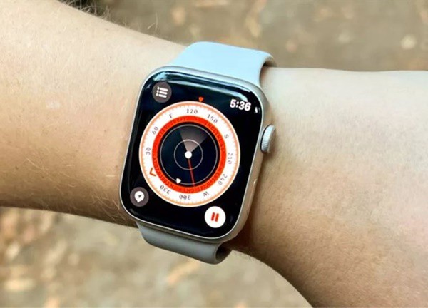 Apple Watch Series 8 có gì?