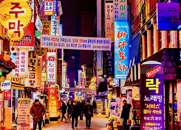 Itaewon: phố Tây không ngủ của Seoul