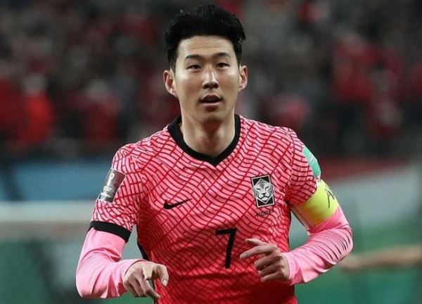 HLV Conte: 'Son Heung-min kịp dự World Cup 2022'