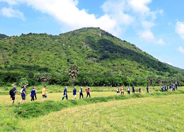 An Giang đẩy mạnh khai thác du lịch trekking núi Cấm