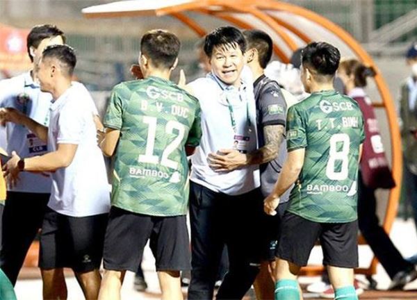 Cuộc chiến trụ hạng V.League: Chỉ còn tam mã