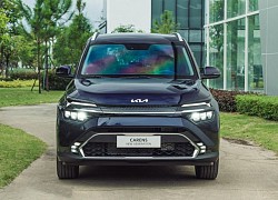 Giá cao hơn 24 triệu đồng, Kia Carens bản 'full' tham vọng đấu Mitsubishi Outlander