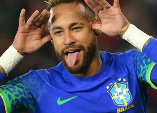 Neymar úp mở việc không dự kỳ World Cup sau với Brazil