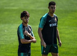 Ronaldo viết tâm thư và tập luyện với tuyển Bồ Đào Nha