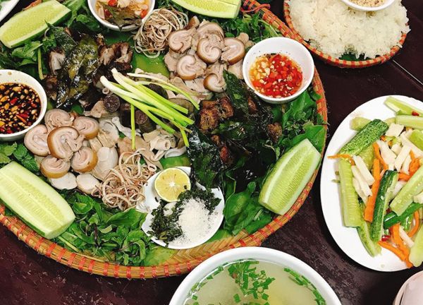 Top 10 food tour Việt Nam cho tín đồ mê ẩm thực tha hồ thưởng thức