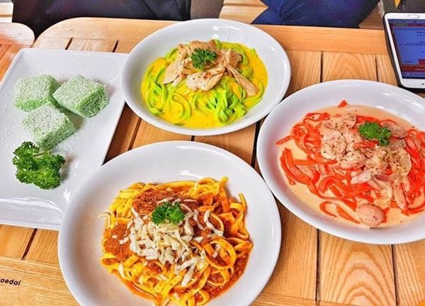 Top 10 hẻm spaghetti nổi tiếng nhất tại Hà Nội và Sài Gòn