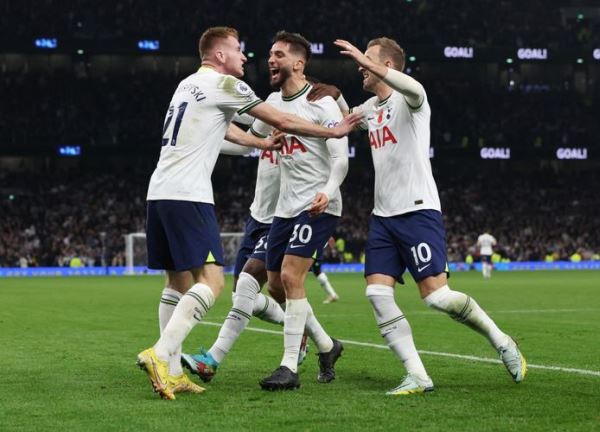 Tottenham giành 3 điểm trong trận cầu có 7 bàn thắng