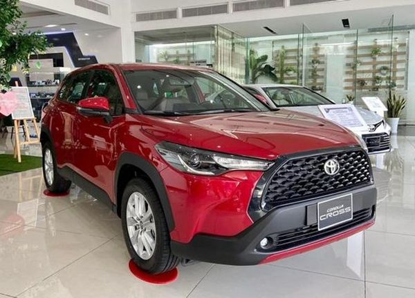 Toyota và Mitsubishi tuột dốc doanh số trong tháng 10 tại Việt Nam dù có xe lọt 'top' bán chạy