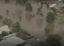 Australia: Cứu hộ hàng trăm người mắc kẹt trên mái nhà trong vùng lũ