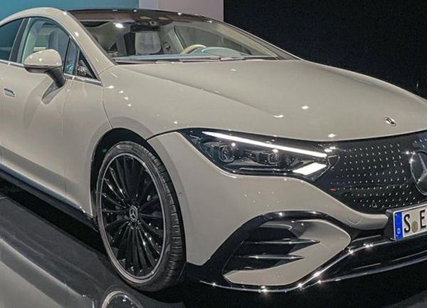 Bán ế, Mercedes hạ giá sâu loạt xe điện tại Trung Quốc