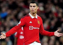 Man United tố Ronaldo nói dối