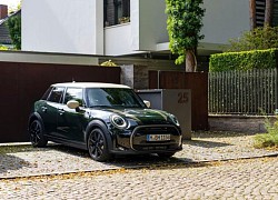 MINI Cooper S 5-Cửa Resolute Edition mới vô cùng độc đáo