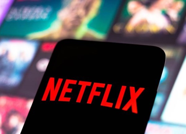 Netflix cho phép đăng xuất tài khoản khỏi nhiều thiết bị nếu share bừa bãi, trước khi hãng "mạnh tay"