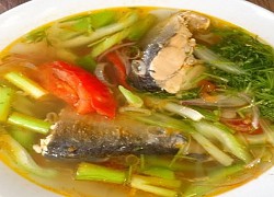 Cá hồi nấu canh chua thơm ngon bổ dưỡng tại nhà