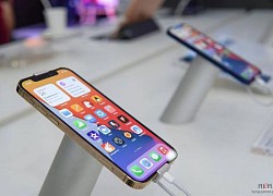 Các ứng dụng mặc định trên iPhone có vô dụng như Android không?