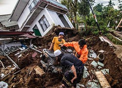 Động đất tại Indonesia: Ít nhất 25 người vẫn bị vùi dưới đống đổ nát