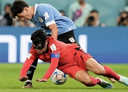 Hàn Quốc may mắn thoát thua Uruguay