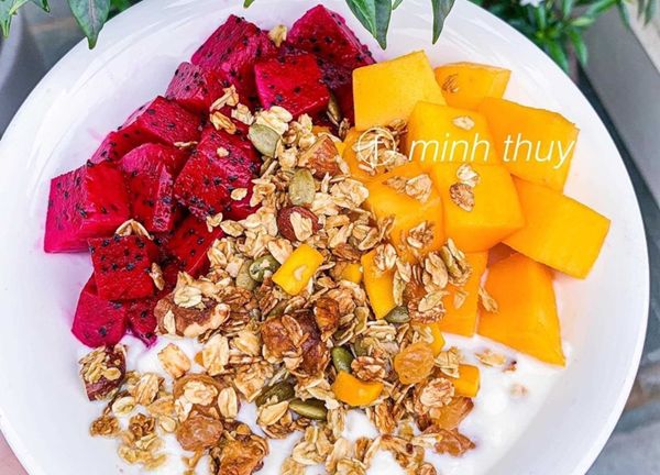 Mẹ đảm chia sẻ cách làm granola bằng nồi chiên không dầu dễ dàng, phù hợp cho người bận rộn mà vẫn muốn healthy