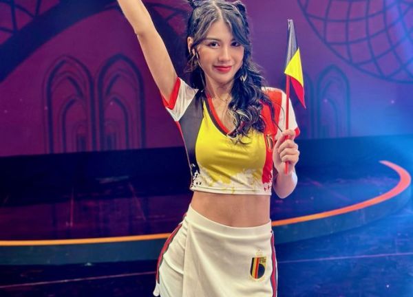 Ngắm vẻ đẹp hot girl 'Nóng cùng World Cup' yêu tuyển Bỉ