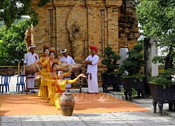 Tăng phí tham quan Hòn Chồng và Tháp Bà Ponagar từ năm 2023