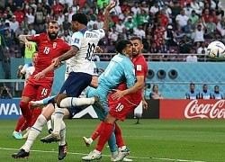 World Cup 2022: Pha va chạm khiến thủ môn Iran bị gãy mũi