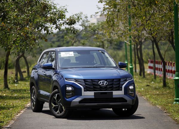 Bảng giá xe Hyundai tháng 11: Hyundai Creta tiếp tục được giảm giá tới 35 triệu đồng