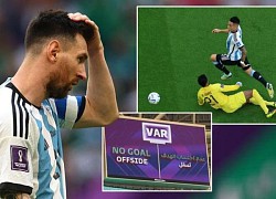 Messi bị con trai Maradona &#039;ném đá&#039;