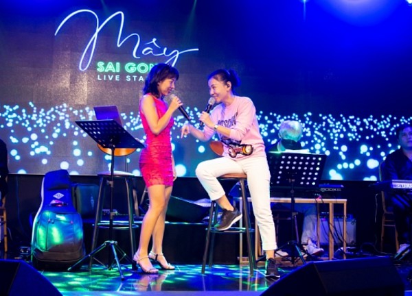 Thảo Trang tích cực tập luyện trước giờ G mini concert kỷ niệm 15 năm ca hát