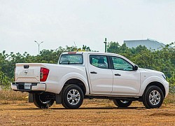 Chi tiết Nissan Navara có thêm phiên bản một cầu giá hấp dẫn cho người kinh doanh