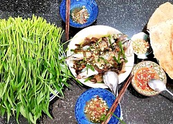 Cuốn cuốn, chấm chấm bánh tráng rau muống