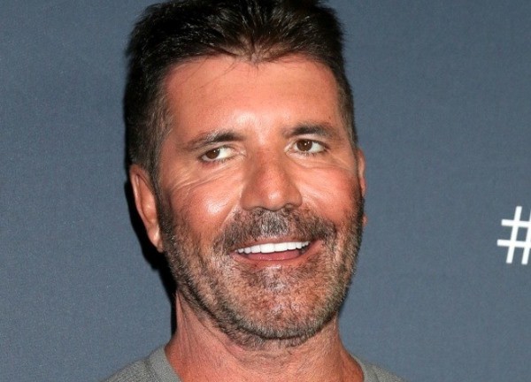 Gương mặt khác lạ của Simon Cowell