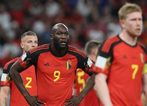 Lukaku hủy kỳ nghỉ sau thảm bại World Cup