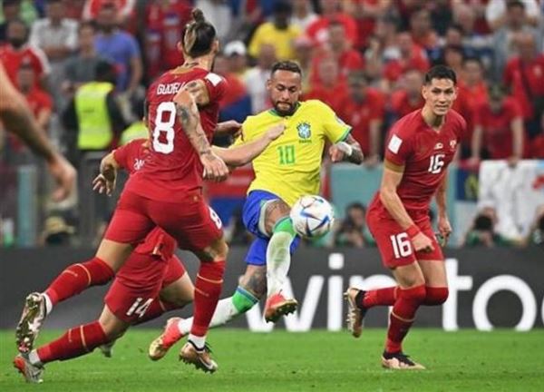 Neymar chưa chắc trở lại cho vòng 1/8 của đội tuyển Brazil