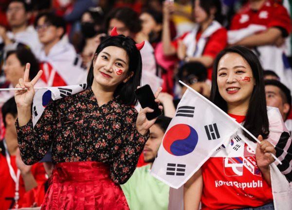 Những bóng hồng xinh đẹp tiếp lửa Hàn Quốc tạo địa chấn ở World Cup 2022