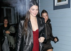 Kendall Jenner xinh đẹp đi chơi cùng bạn bè sau khi xác nhận chia tay bạn trai